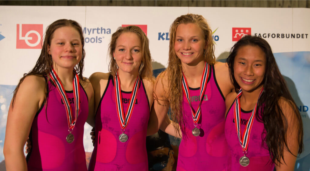 Jentenes lag som vant 4x100 medley. Eva Kummen sto også for en flott individuell prestasjon med sin 200 bryst på 2.29.
